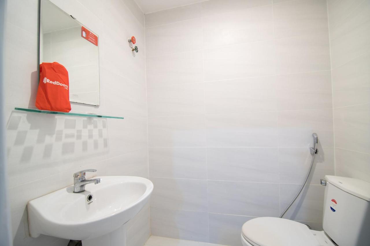 Reddoorz Plus Near Tan Dinh Market Ho Şi Min Exterior foto